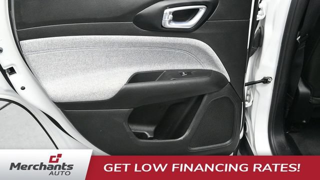 Used 2025 Jeep Compass Latitude AWD/4WD image 14