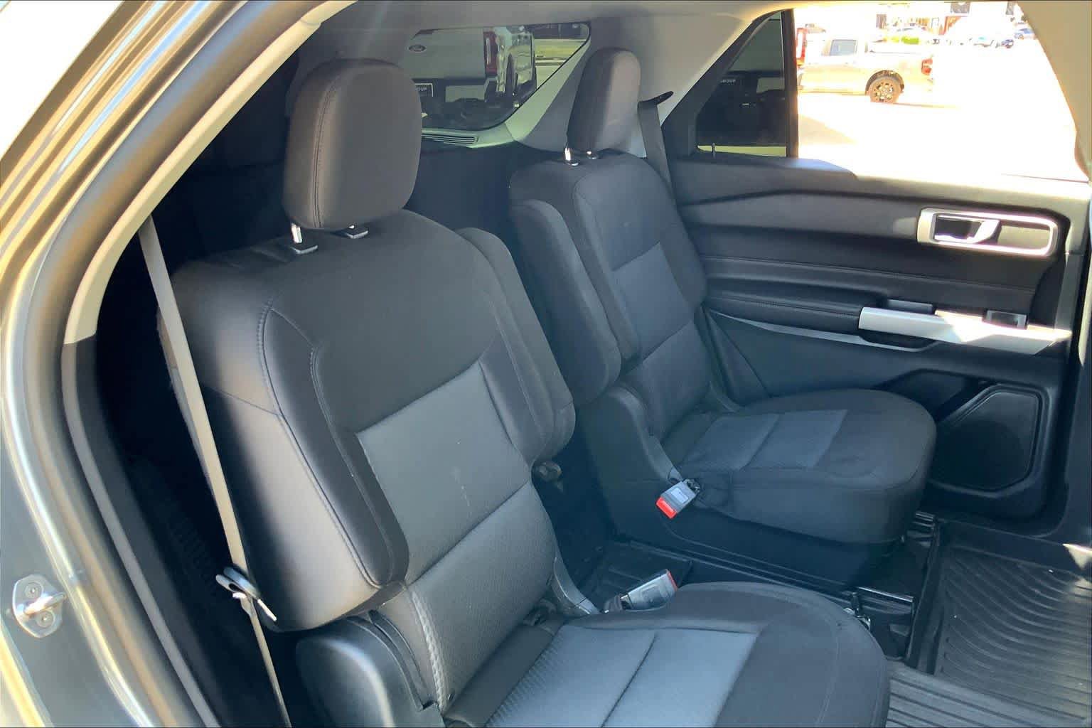 Used 2022 Ford Explorer XLT image 20