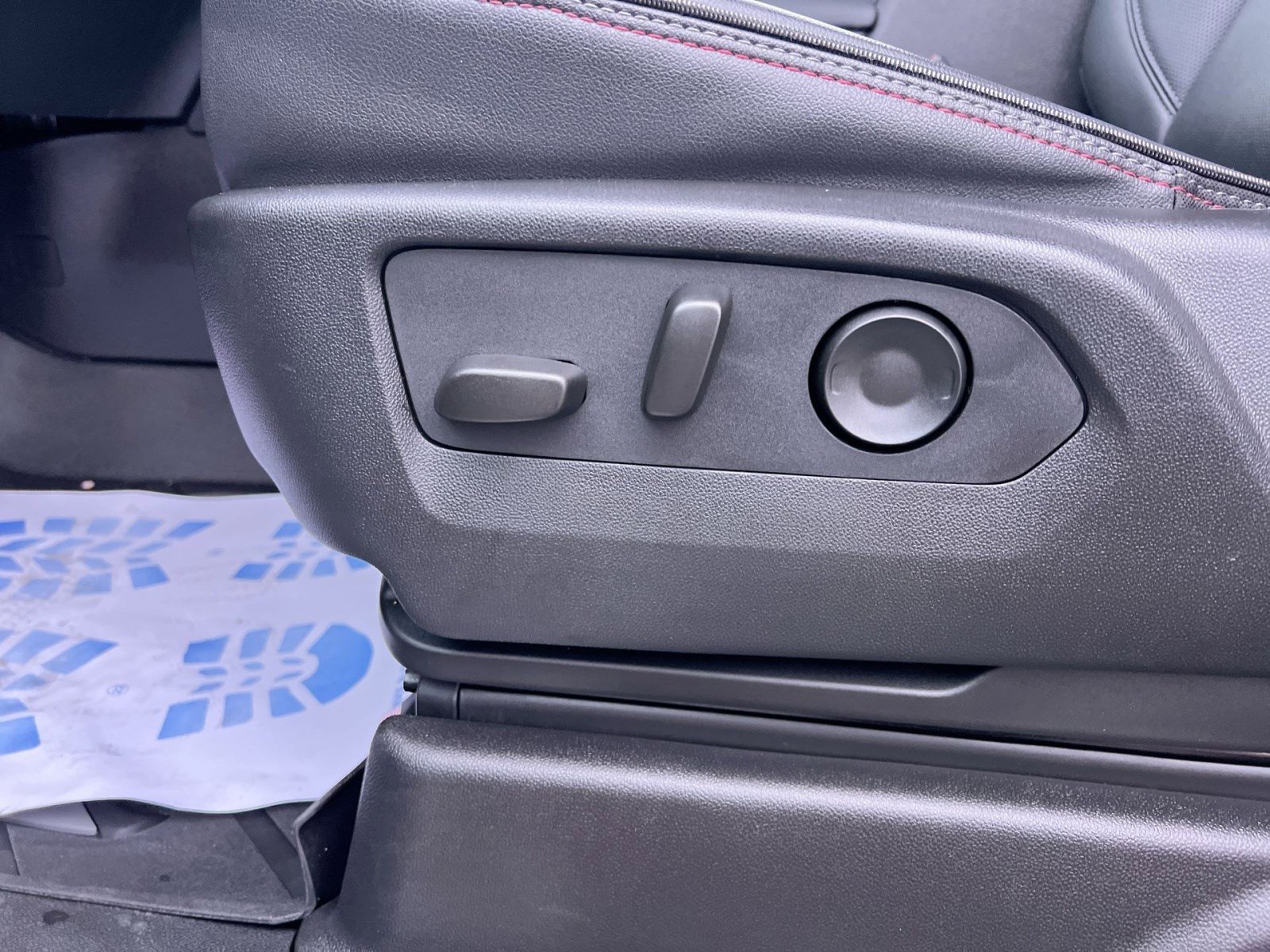 Used 2024 Chevrolet Tahoe RST w/ Luxury Package image 14