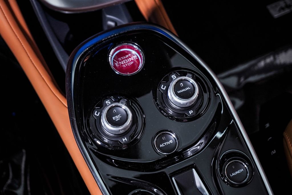 Used 2023 McLaren GT RWD image 30
