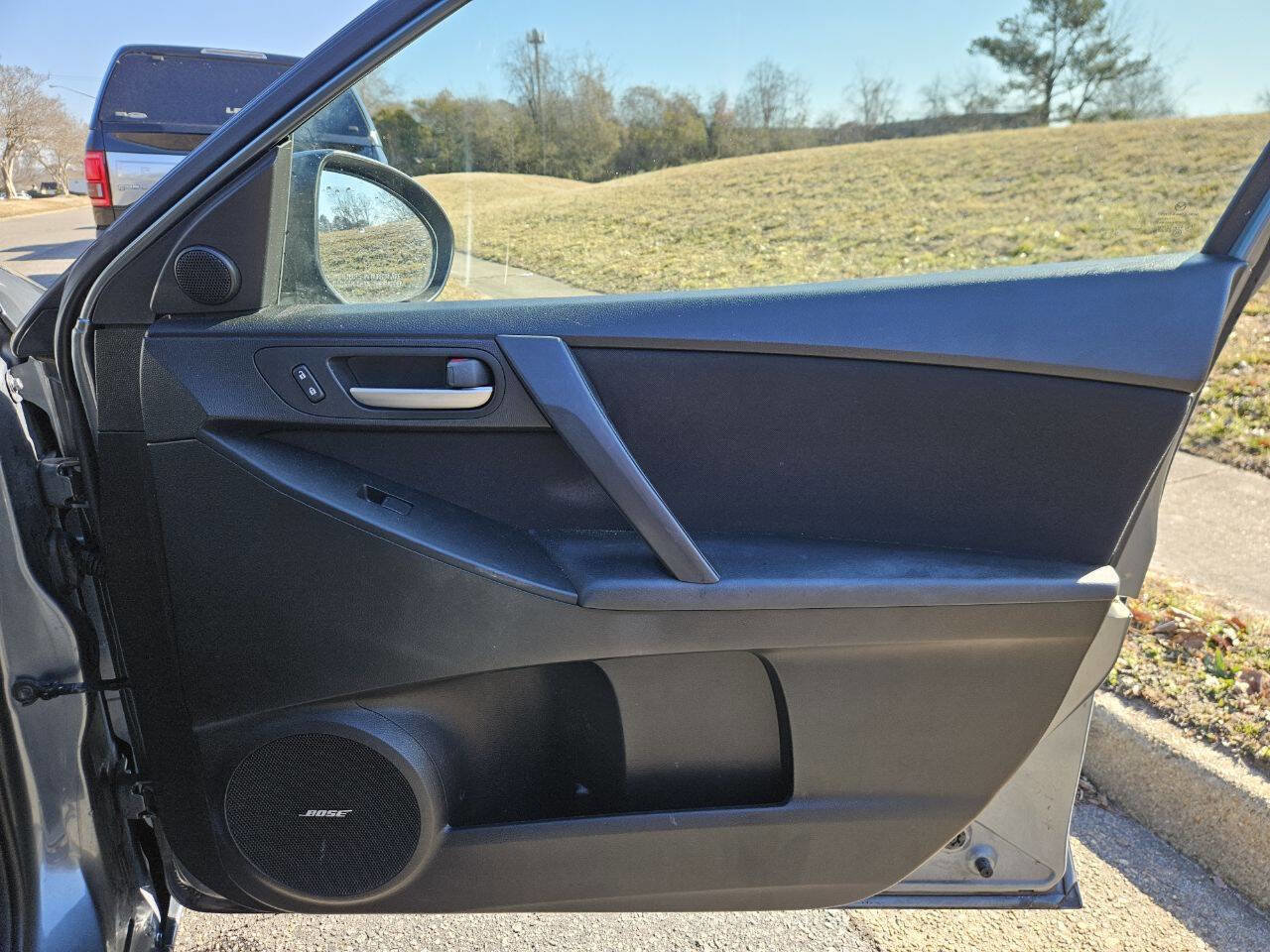 Used 2012 MAZDA MAZDA3 i Touring image 16