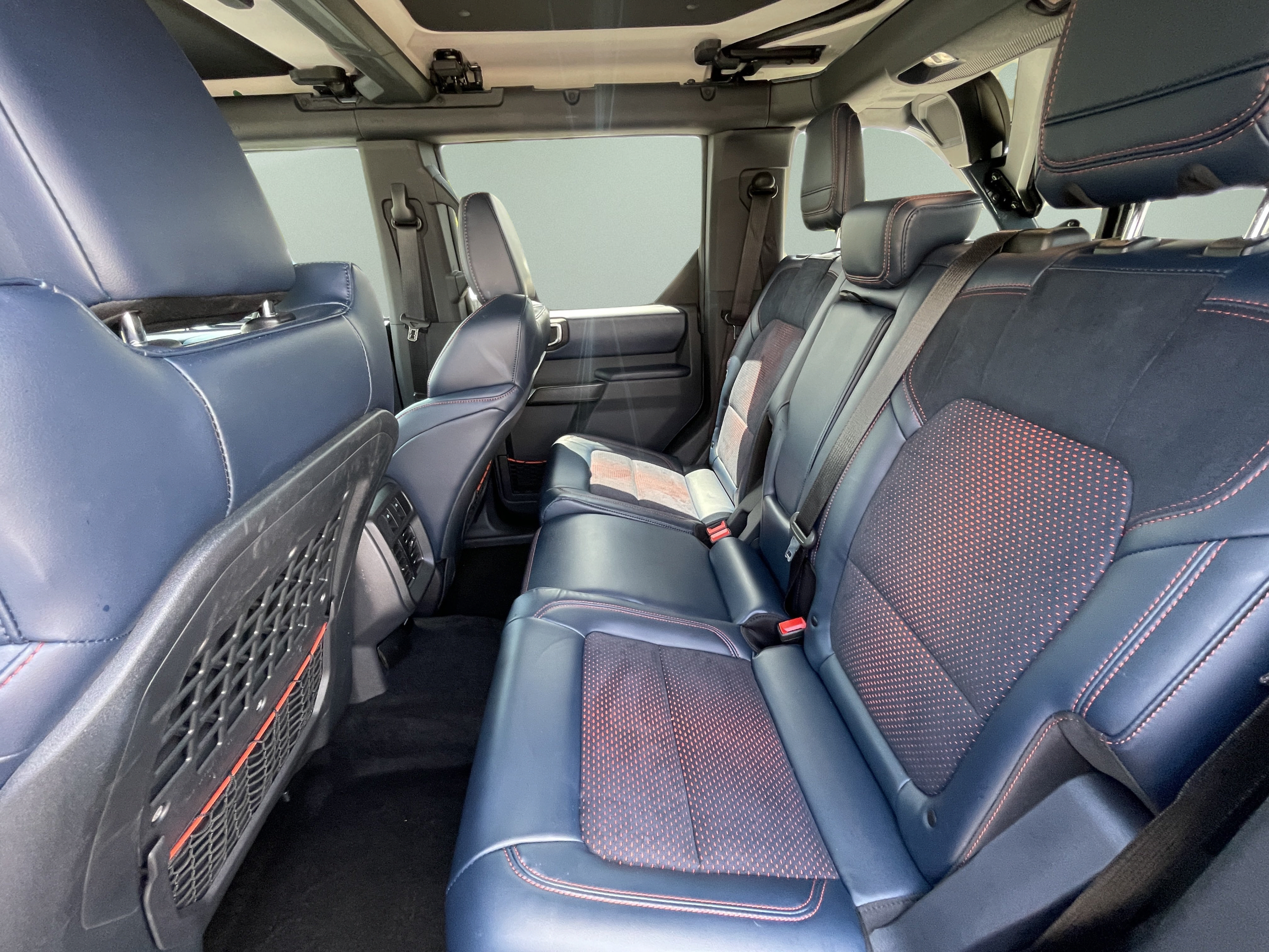 Used 2025 Ford Bronco Raptor AWD/4WD image 35