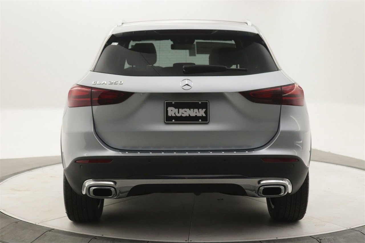 New 2026 Mercedes-Benz GLA 250 image 3