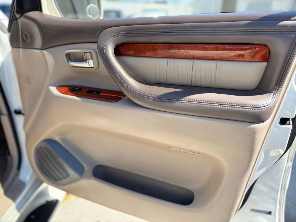 Used 2000 Lexus LX 470 4WD image 12