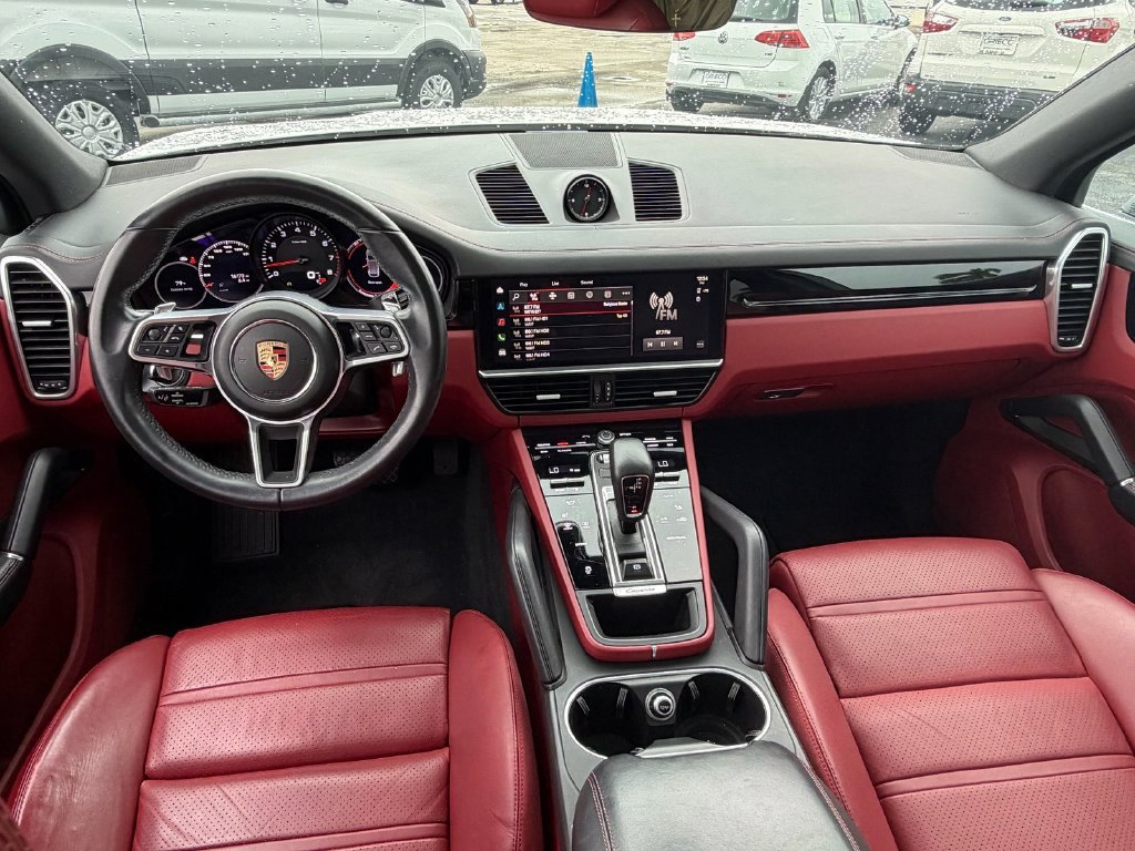 Used 2023 Porsche Cayenne w/ Premium Package AWD/4WD image 12
