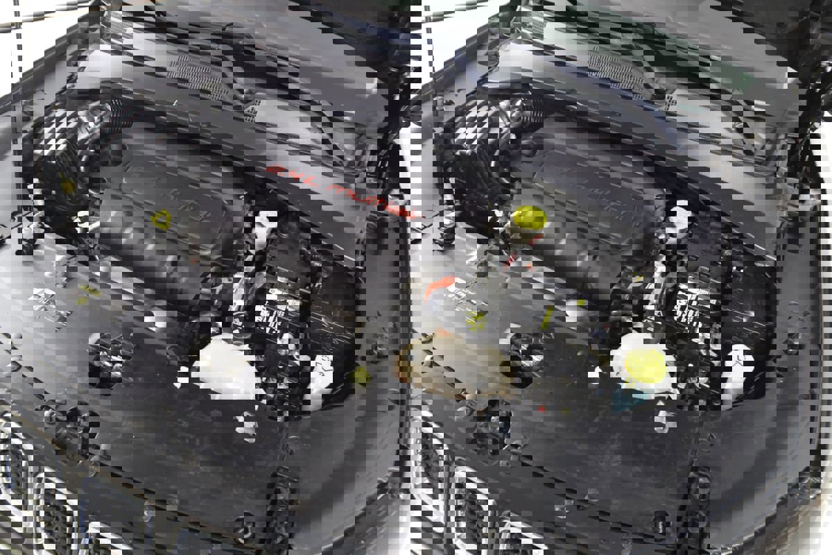 Used 2018 Jeep Compass Latitude w/ Popular Equipment Group image 16