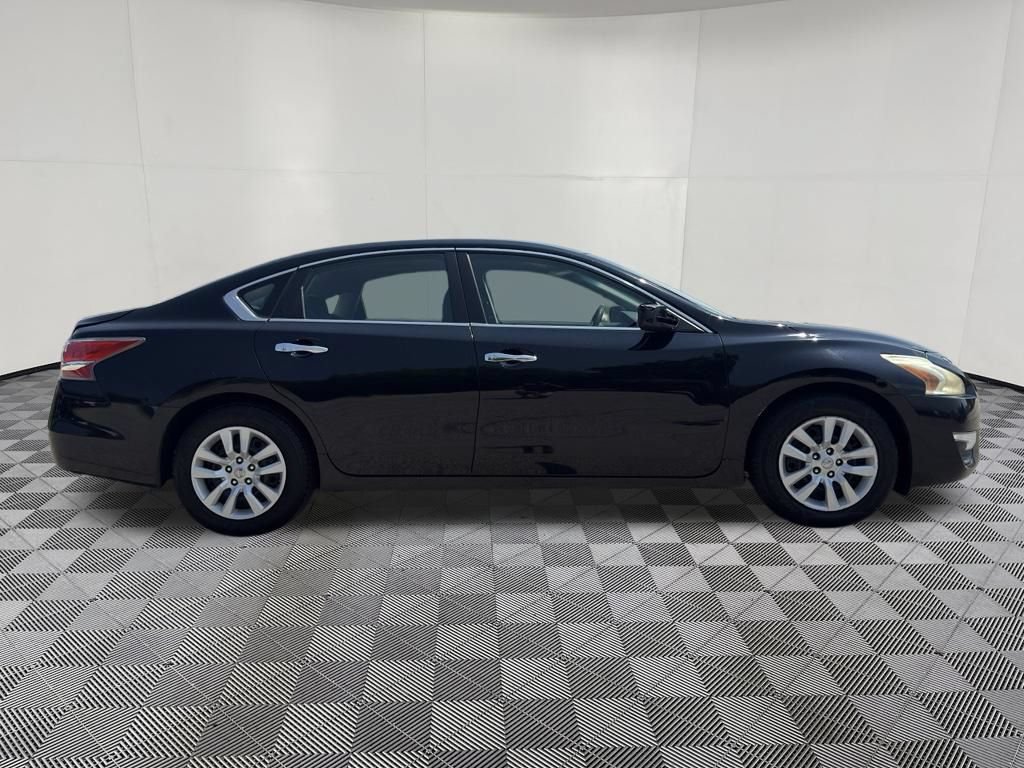 Used 2015 Nissan Altima 2.5 S w/ Power Driver Seat Package FWD image 5