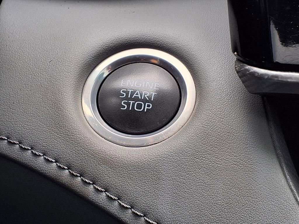 Used 2024 Toyota Highlander Platinum image 15