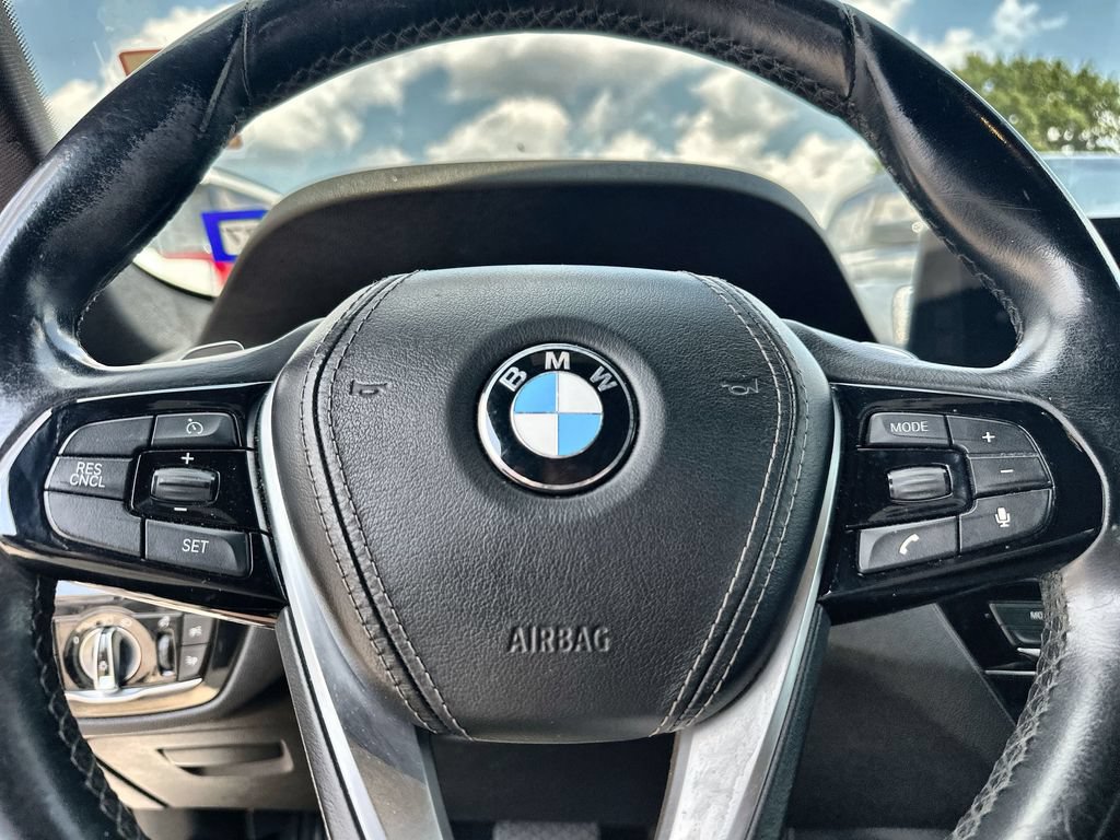 Used 2017 BMW 530i RWD image 12