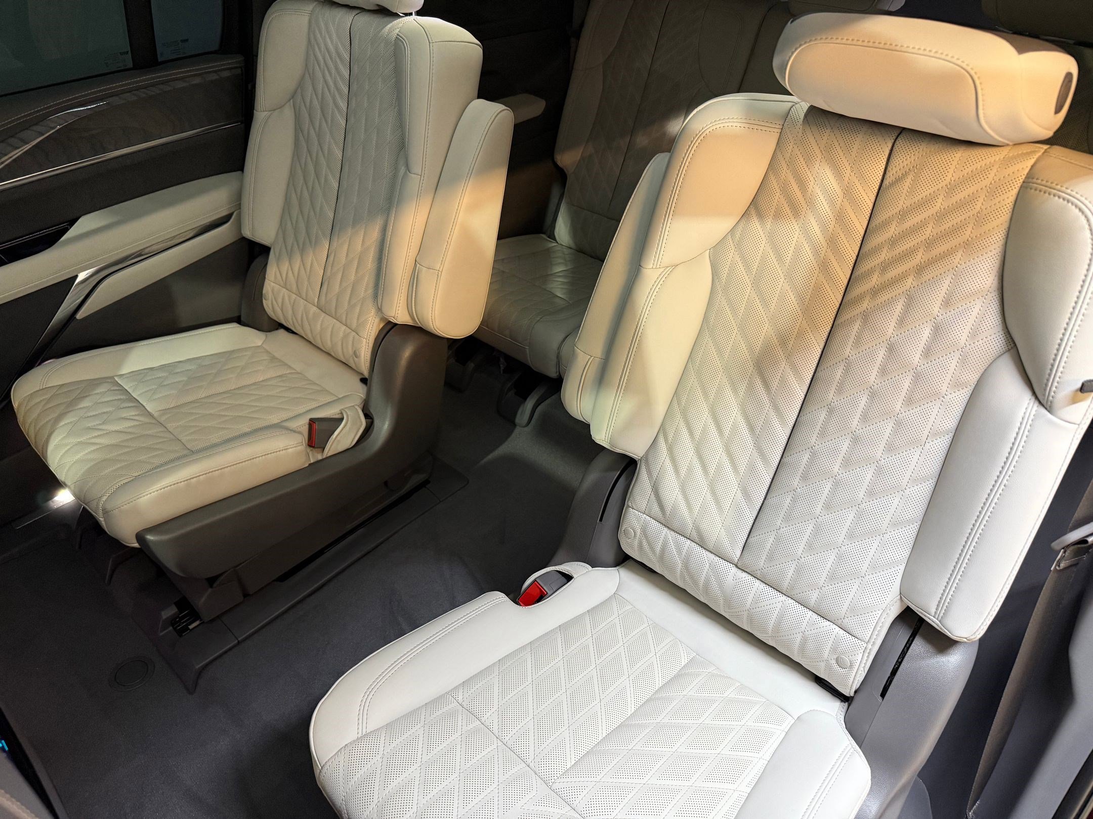 New 2025 Cadillac Escalade IQ Sport 1 w/ Smart Trailering package image 43