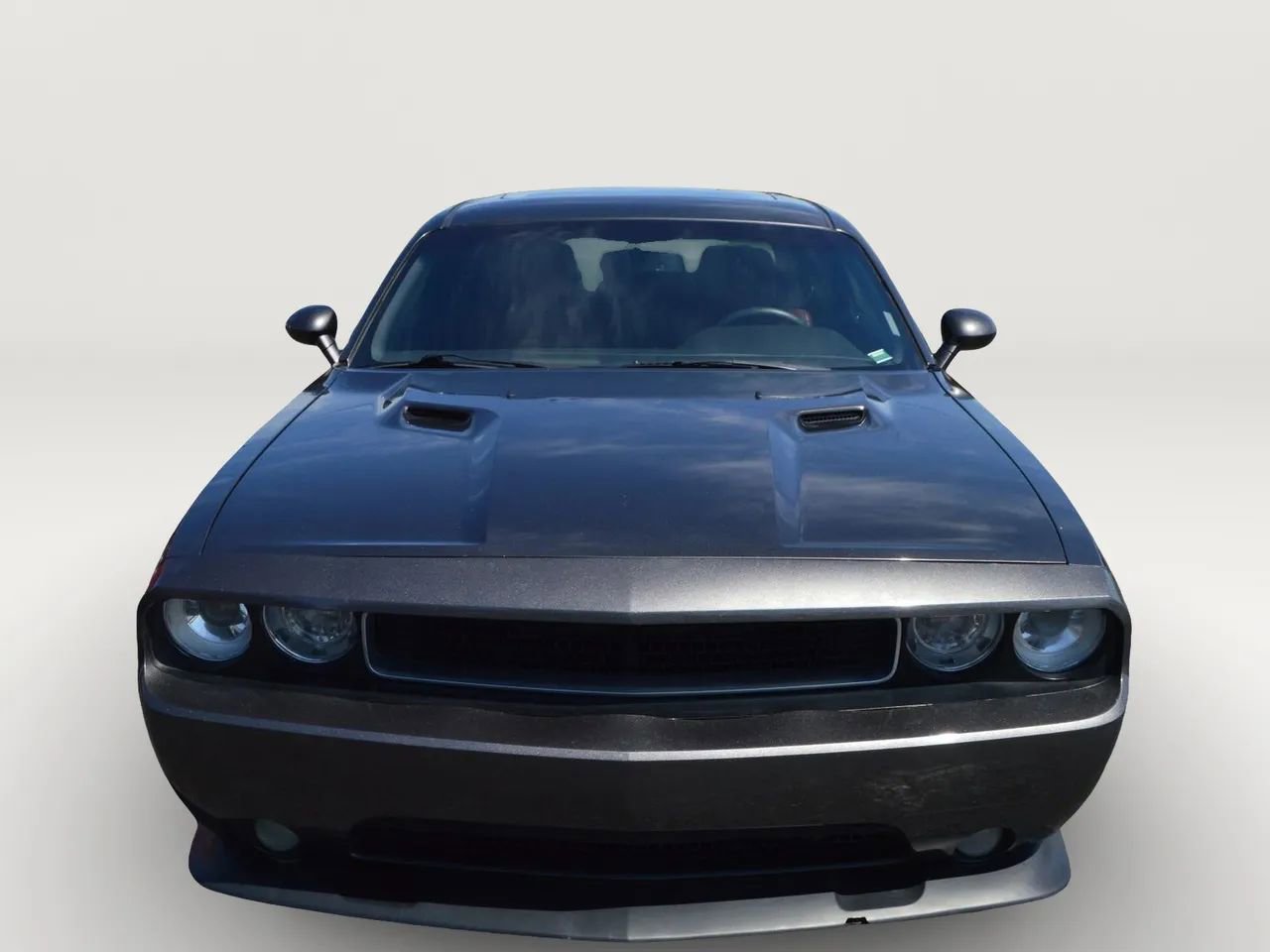 Used 2014 Dodge Challenger SRT8 w/ Harman/Kardon Audio Group RWD image 2