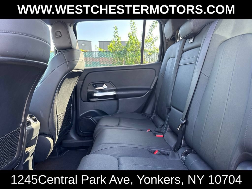 Used 2021 Mercedes-Benz GLB 250 4MATIC w/ Premium Package image 26