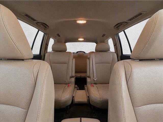 Used 2013 Toyota Highlander Limited AWD/4WD image 16
