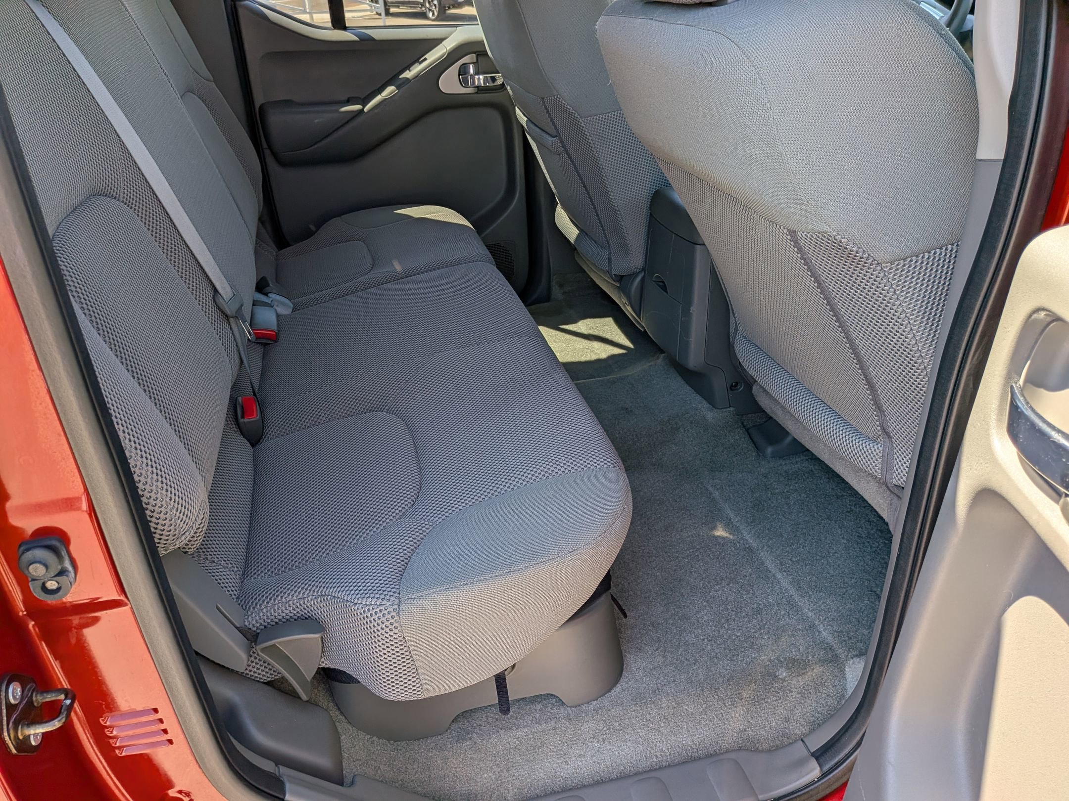 Used 2016 Nissan Frontier SV w/ SV Value Truck Package image 30