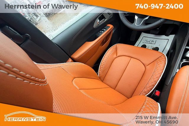 New 2026 Chrysler Pacifica Pinnacle FWD image 10