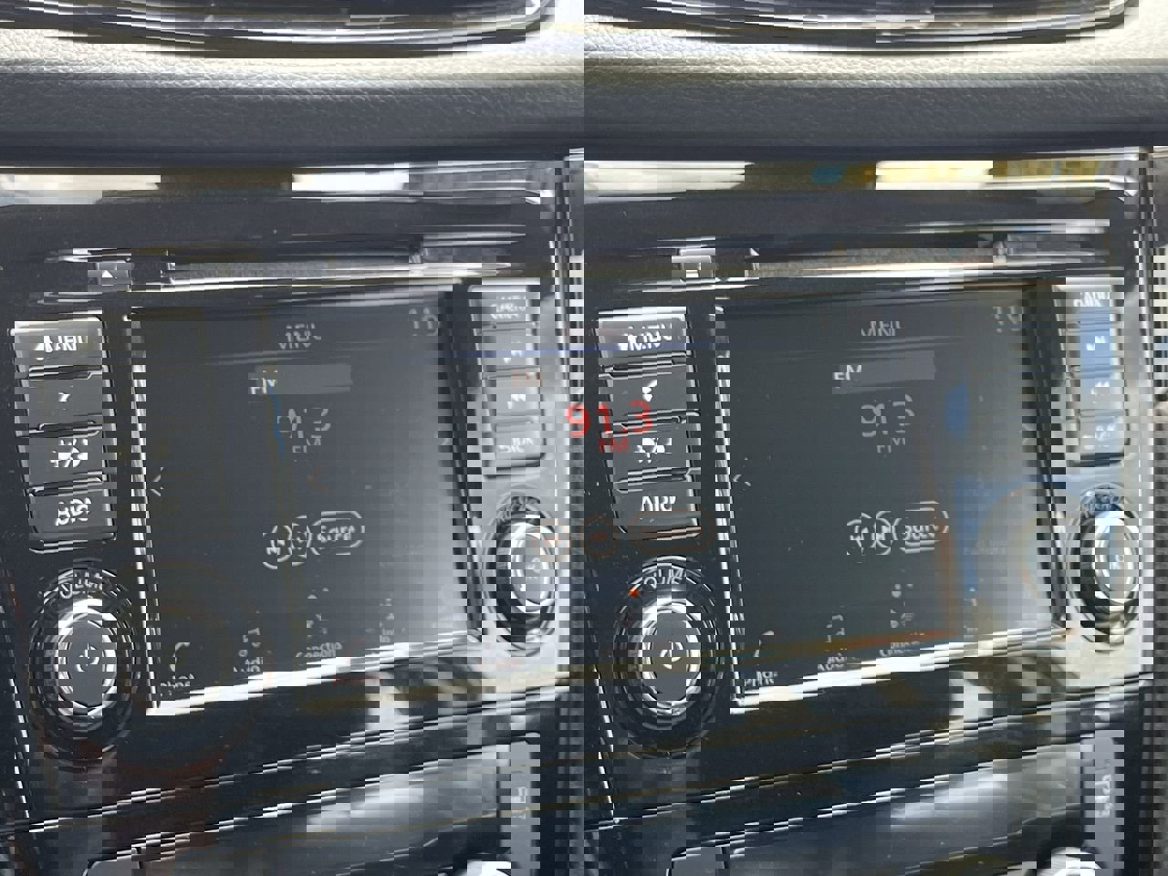 Used 2022 Nissan Rogue Sport SV w/ Technology Package AWD/4WD image 12