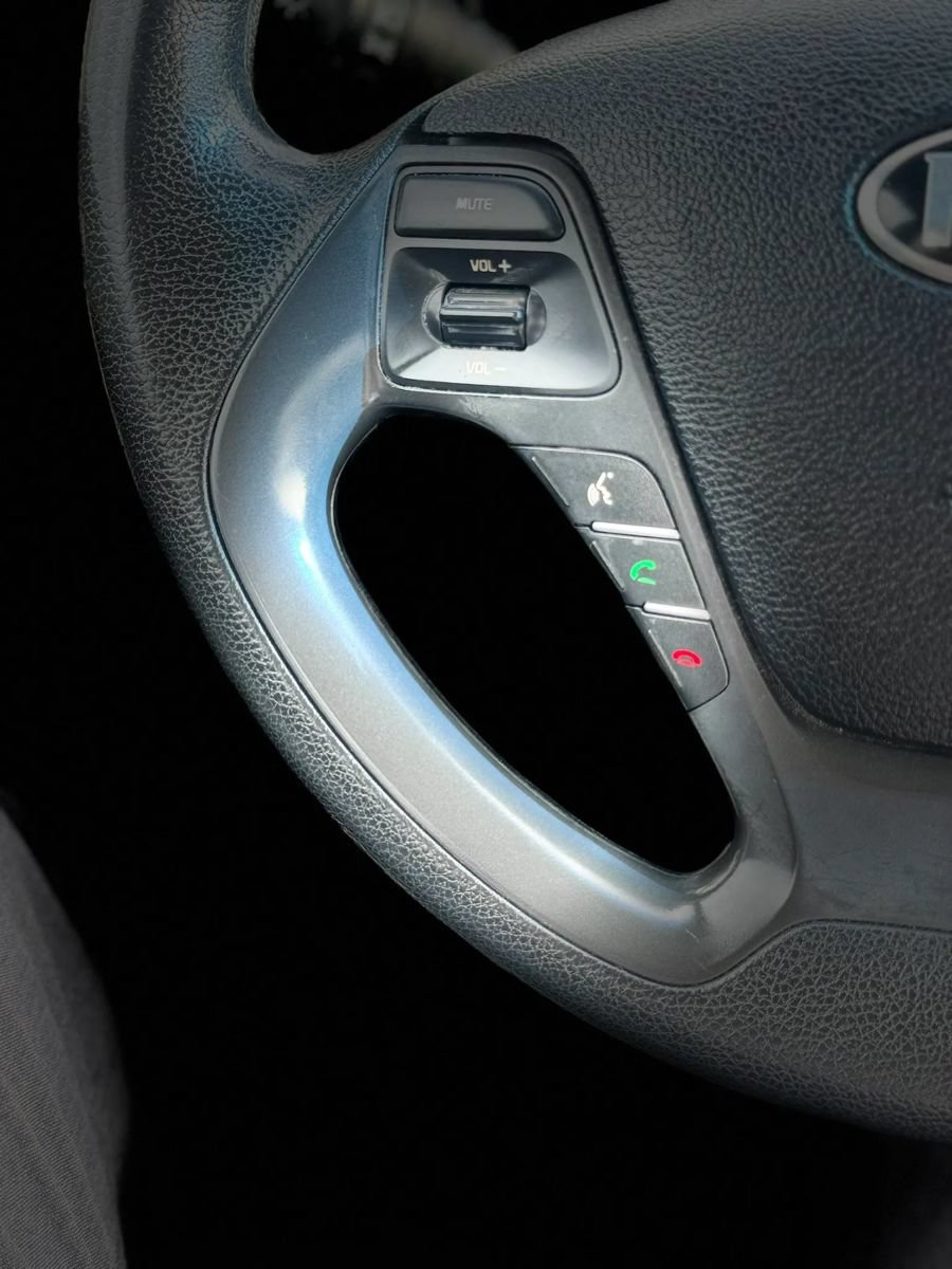 Used 2017 Kia Forte LX FWD image 31