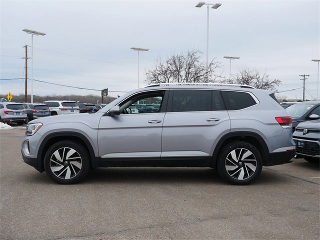 Certified 2025 Volkswagen Atlas SEL image 4