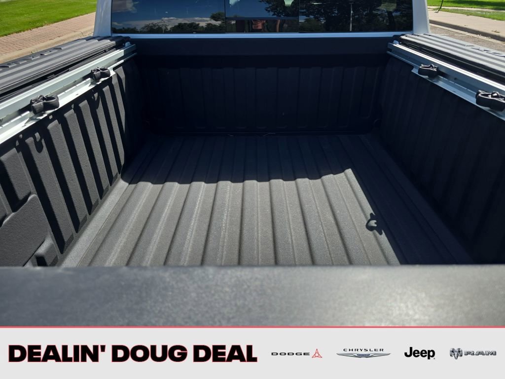 Used 2025 RAM 1500 Limited image 24