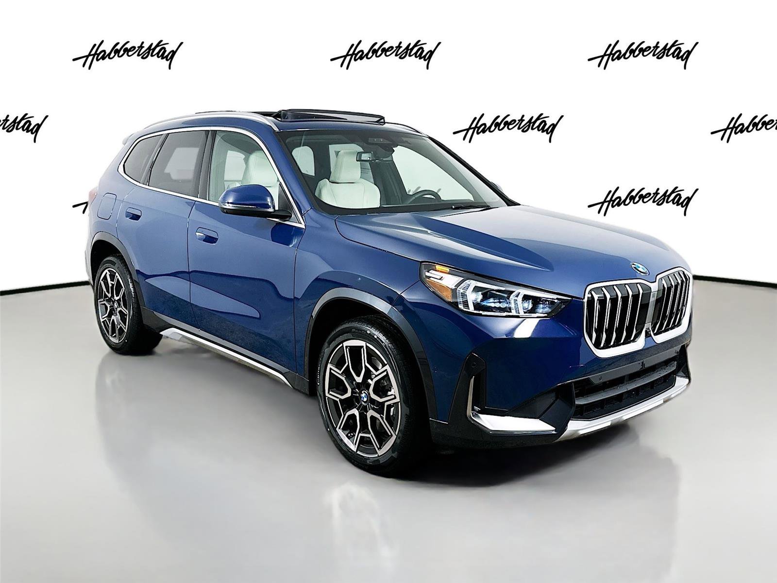 New 2026 BMW X1 xDrive28i w/ Technology Package image 3