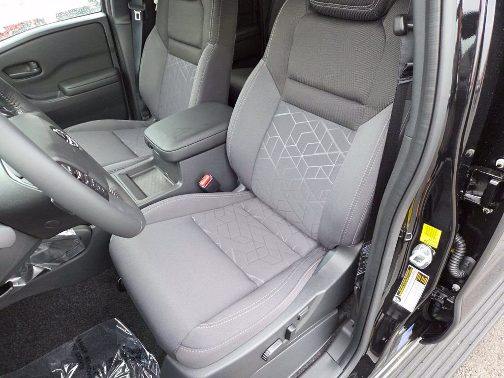 New 2026 Nissan Frontier SV w/ All-Weather Content Package AWD/4WD image 15