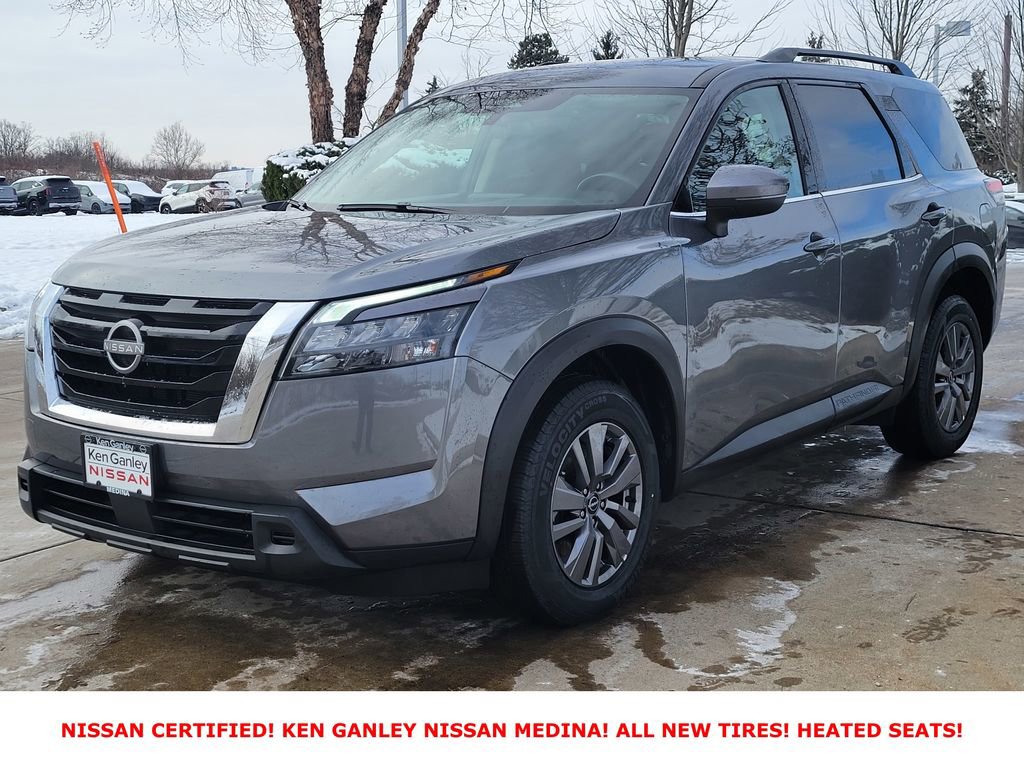 Certified 2025 Nissan Pathfinder SV image 7