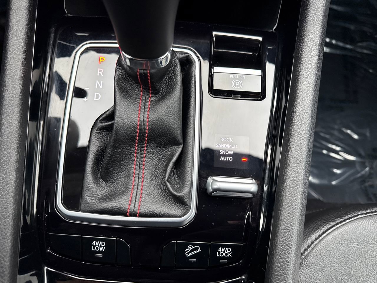 Used 2024 Jeep Compass Trailhawk w/ Trailer Tow Group image 27