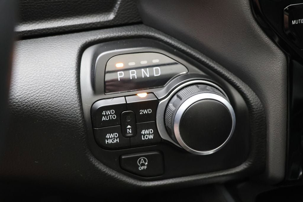 Used 2023 RAM 1500 Big Horn AWD/4WD image 28