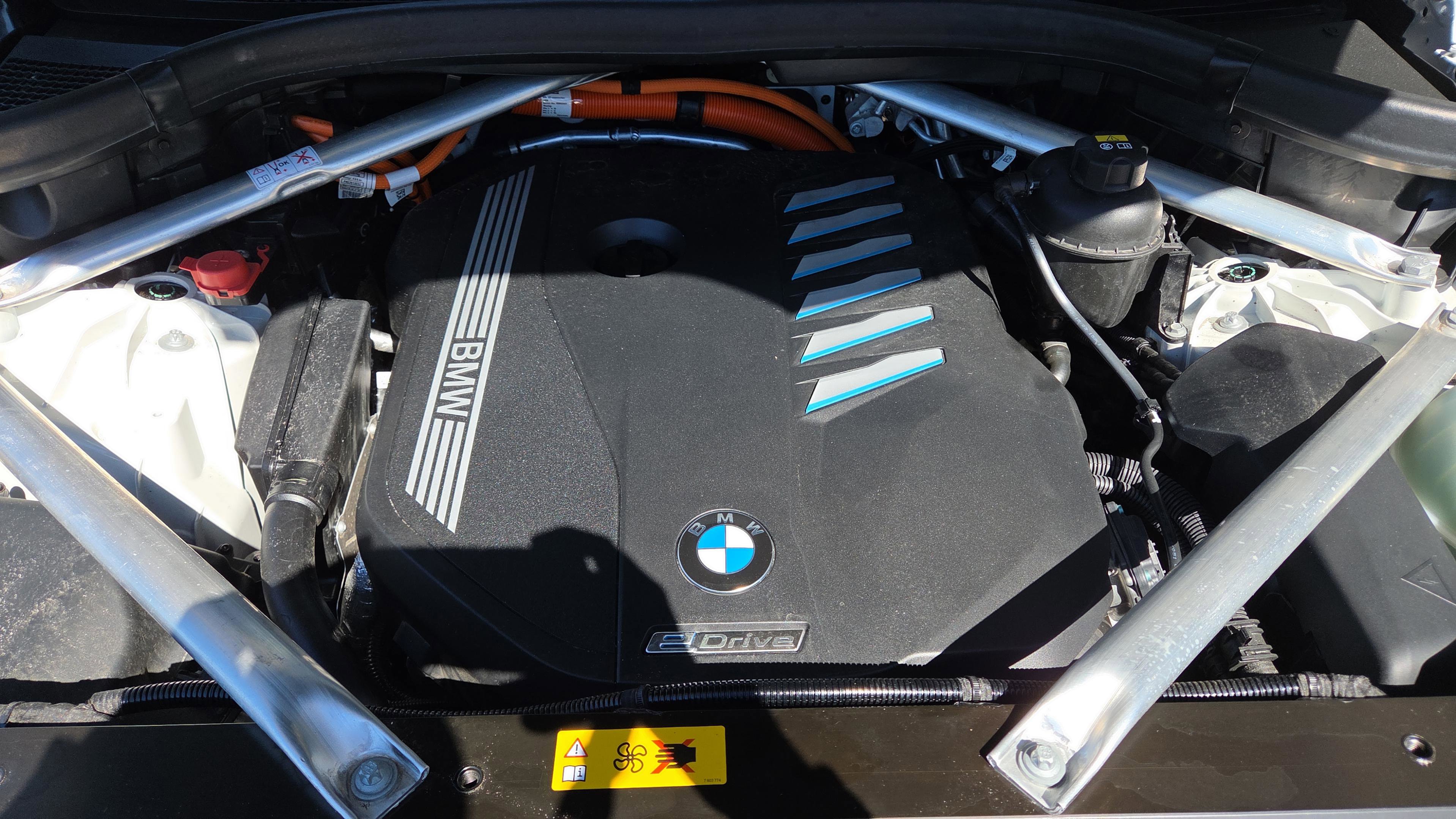 Used 2022 BMW X5 xDrive45e image 25