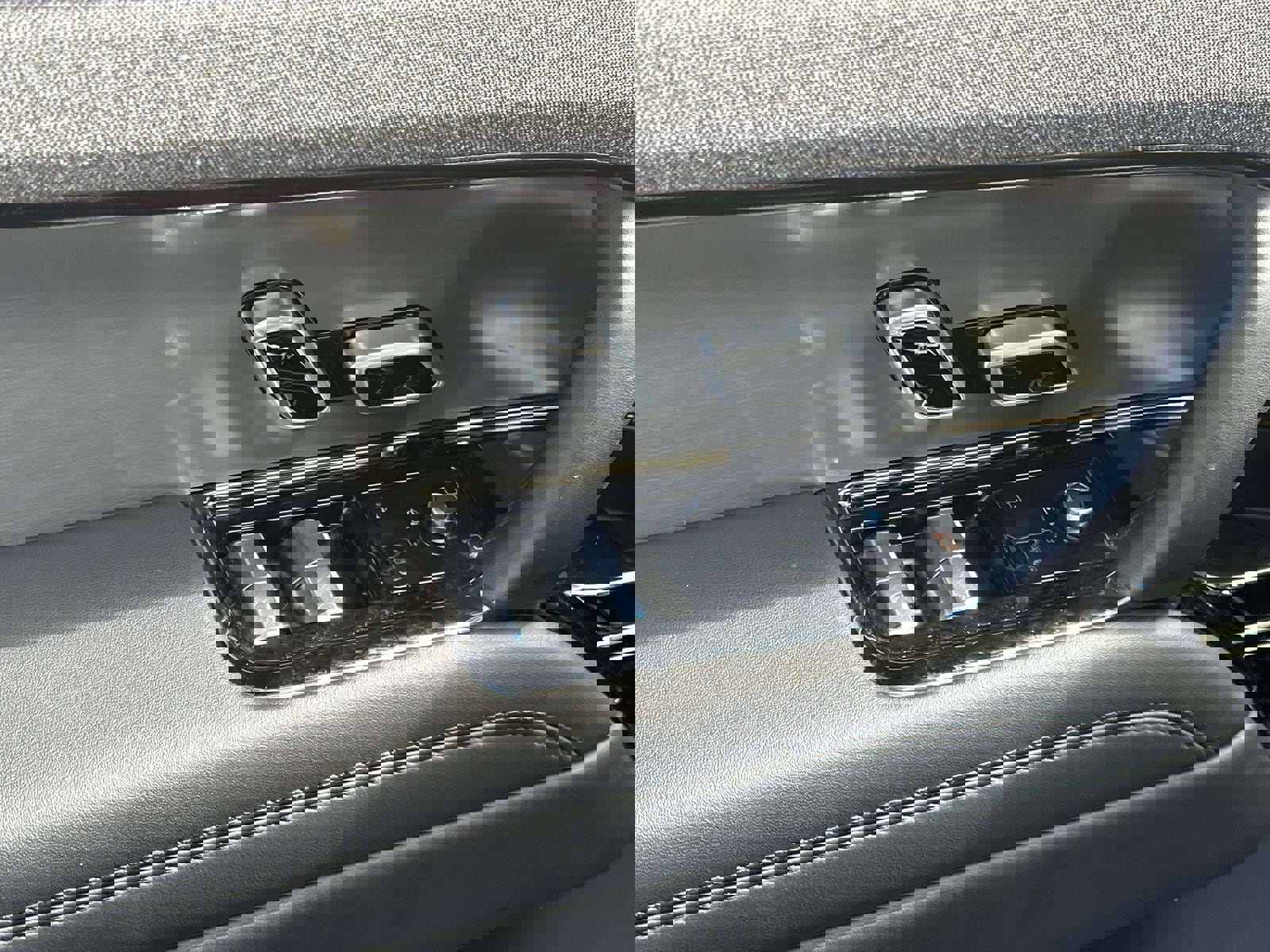 Used 2024 Land Rover Range Rover Sport Dynamic SE image 16