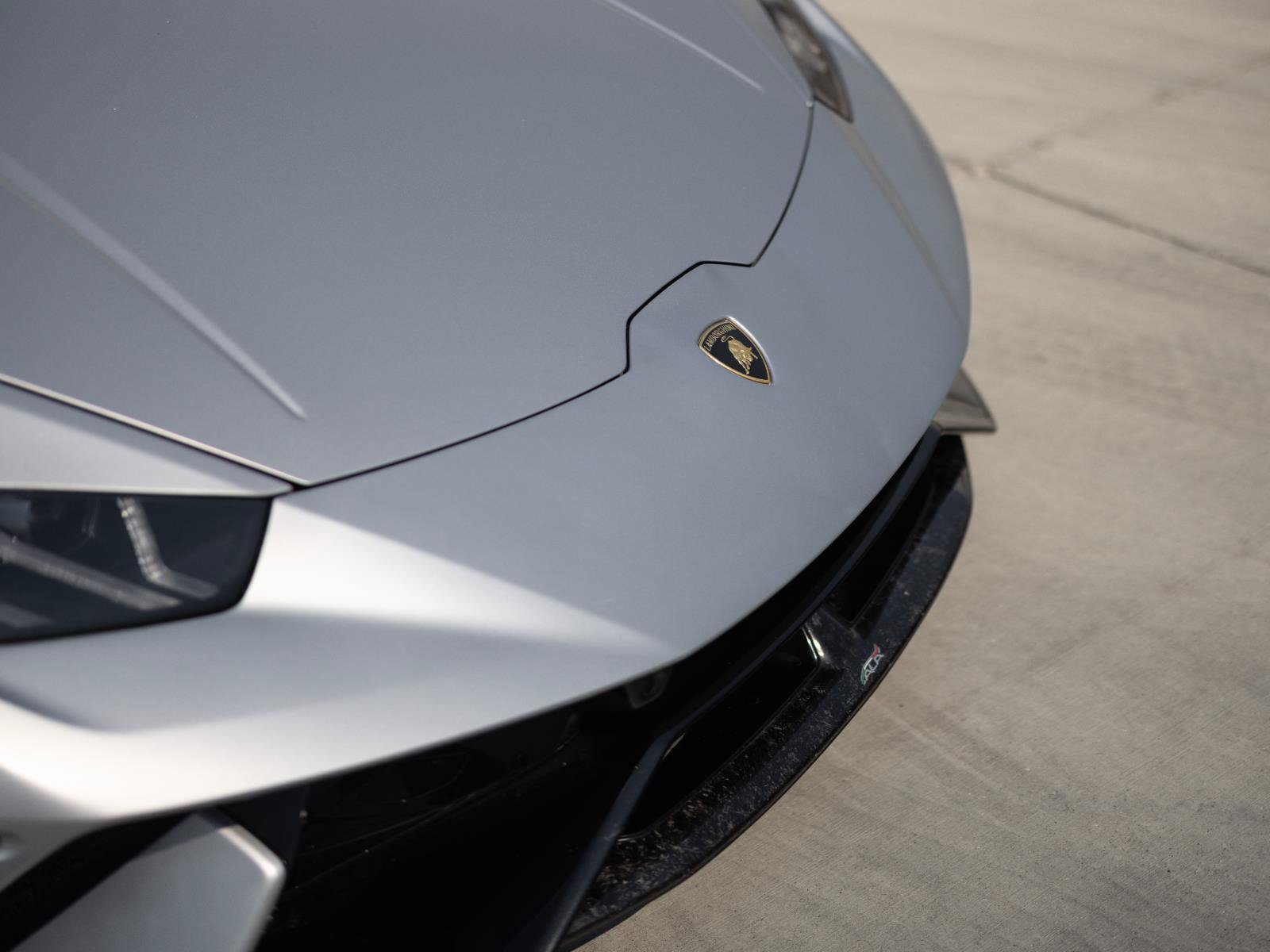 Used 2018 Lamborghini Huracan AWD/4WD image 23