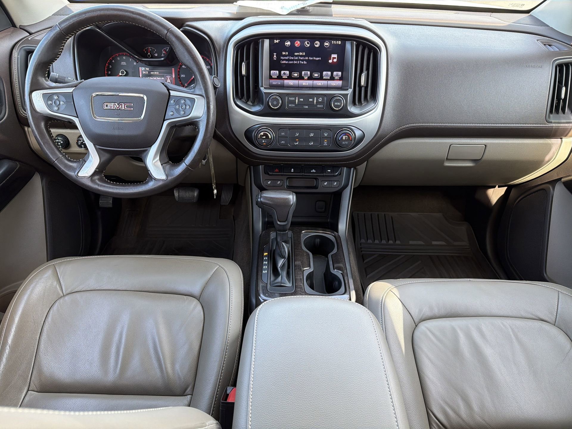 Used 2016 GMC Canyon SLT image 2