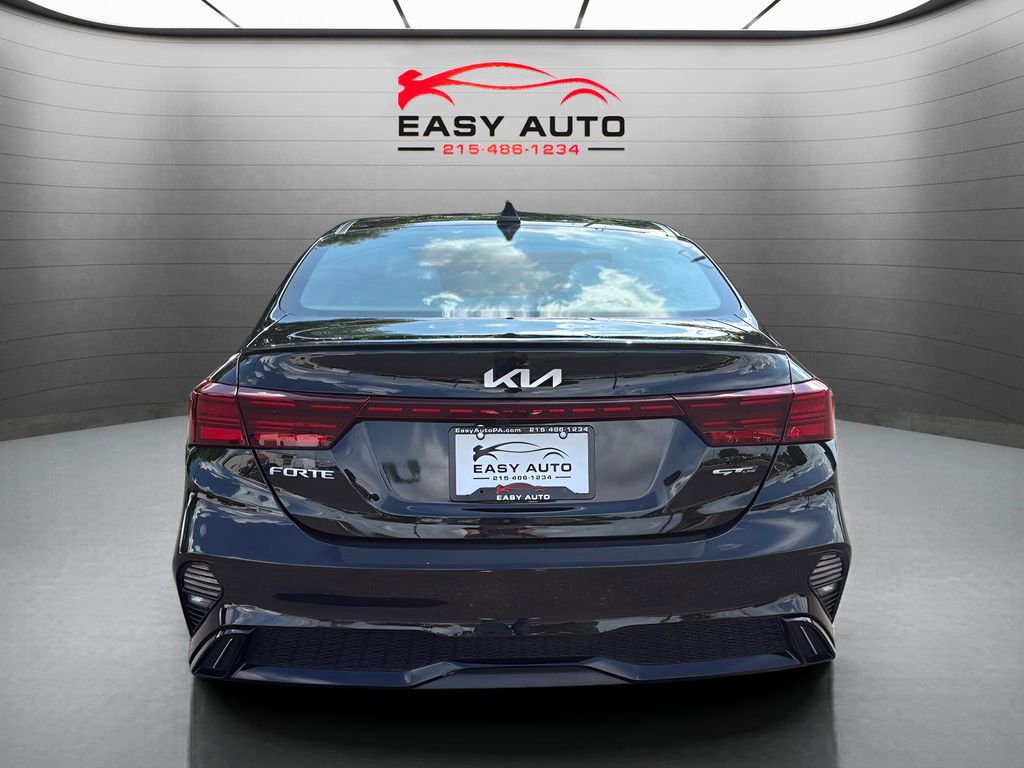 Used 2022 Kia Forte GT-Line w/ GT-Line Premium Package image 3