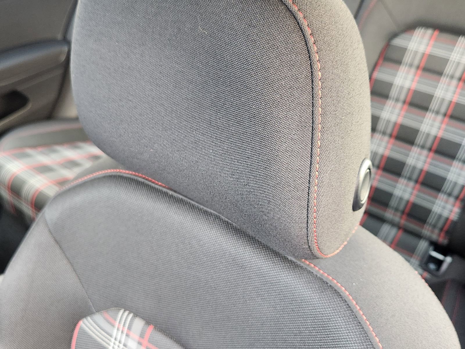 Used 2018 Volkswagen GTI S image 15