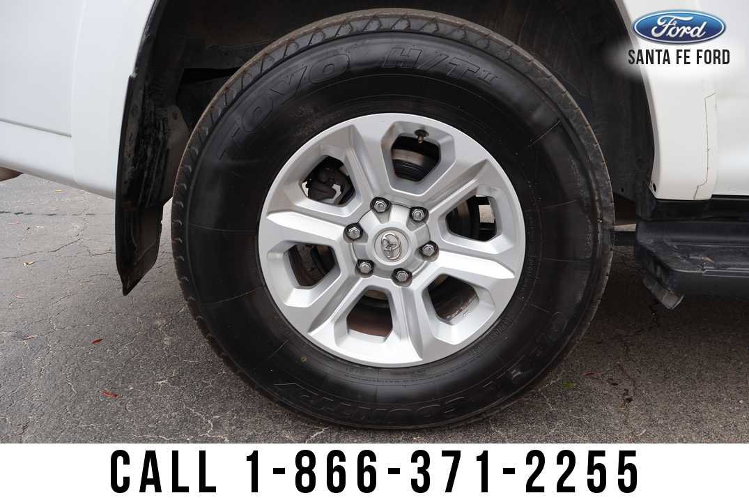 Used 2022 Toyota 4Runner SR5 Premium image 6