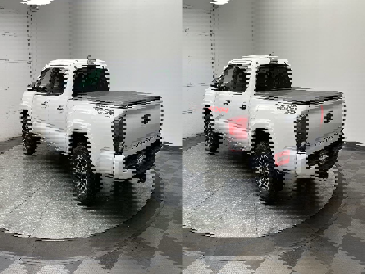 Used 2019 Toyota Tacoma TRD Sport image 2