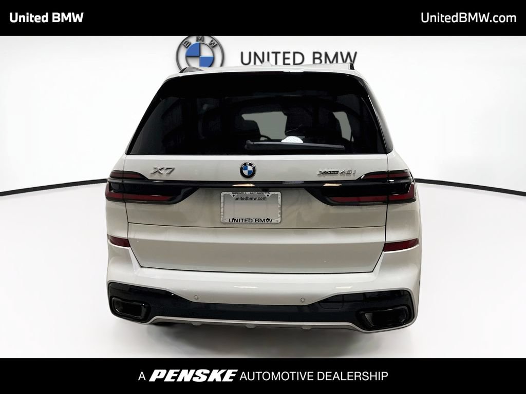 New 2027 BMW X7 xDrive40i w/ M Sport Package AWD/4WD image 6