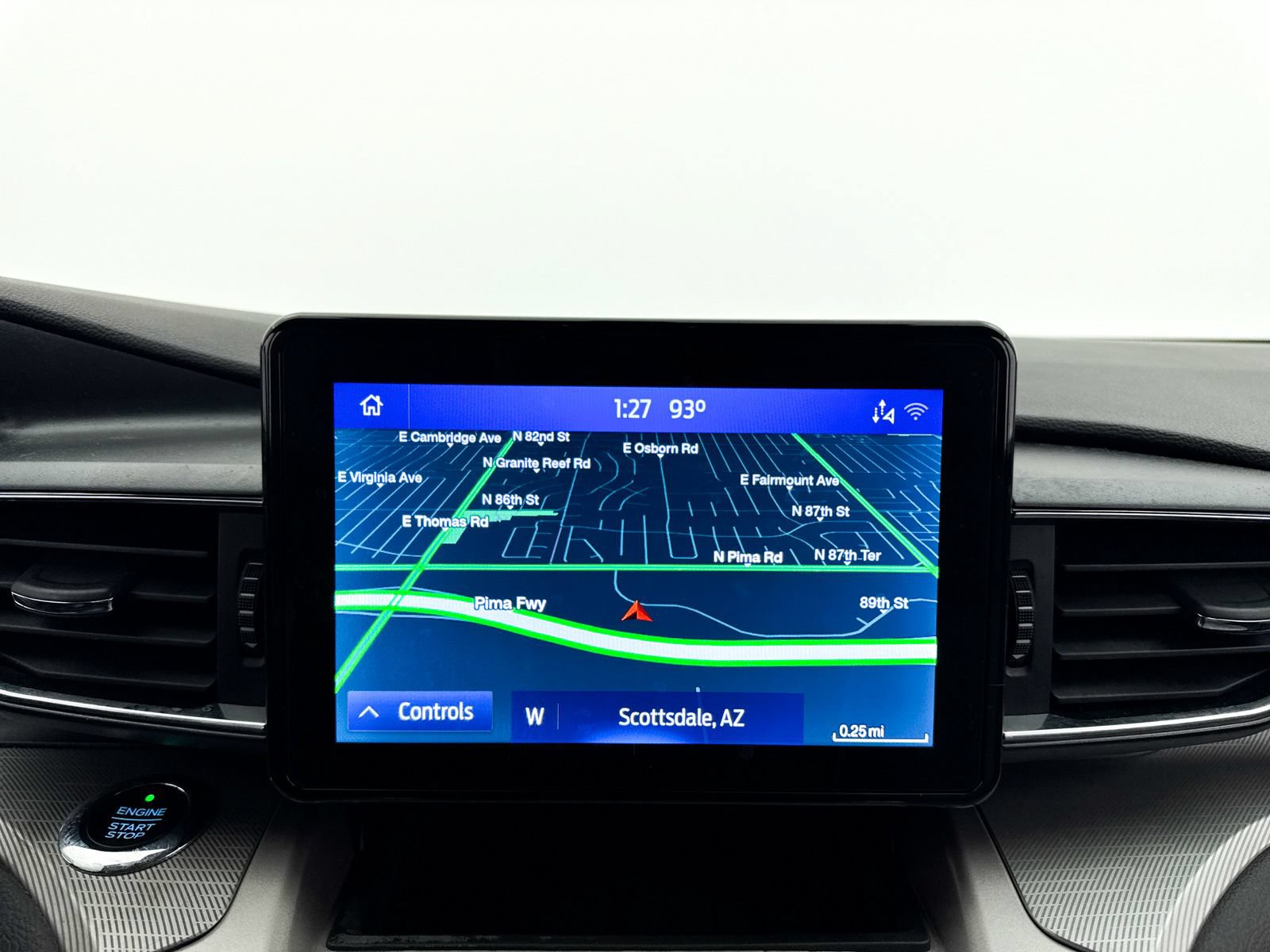 Used 2021 Ford Explorer XLT w/ Equipment Group 202A RWD image 4