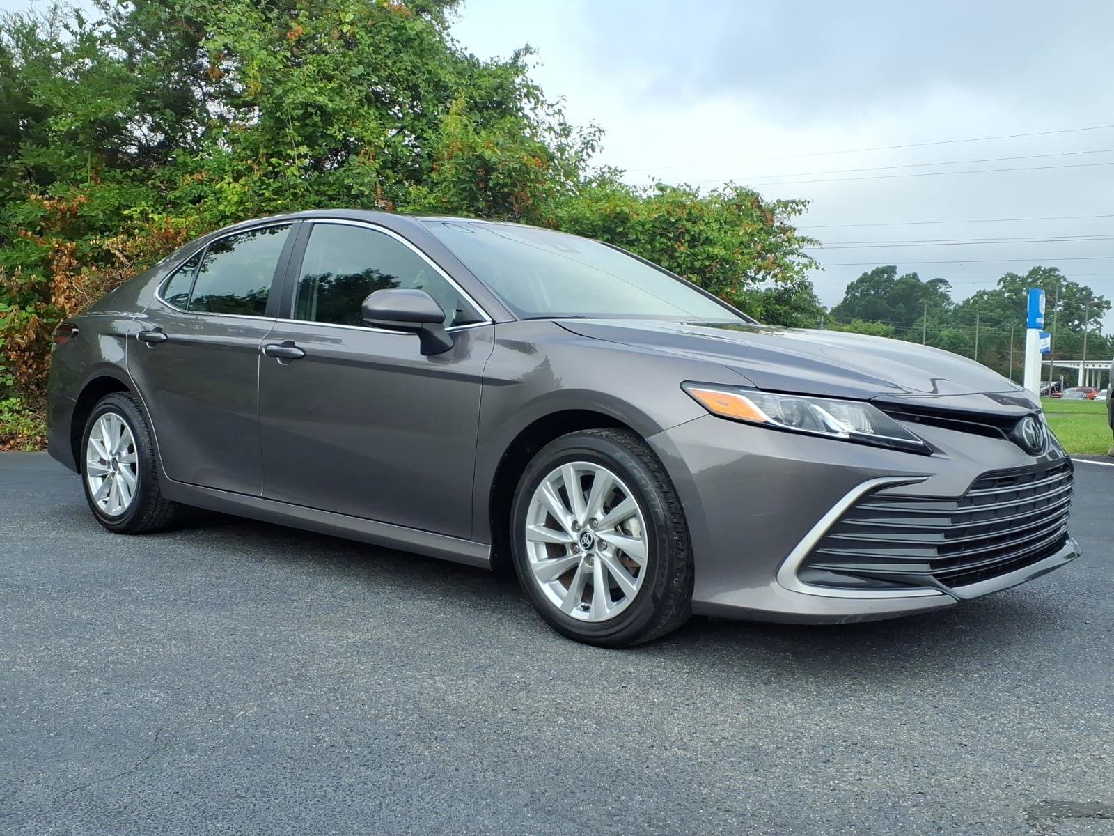 Used 2023 Toyota Camry LE FWD image 9