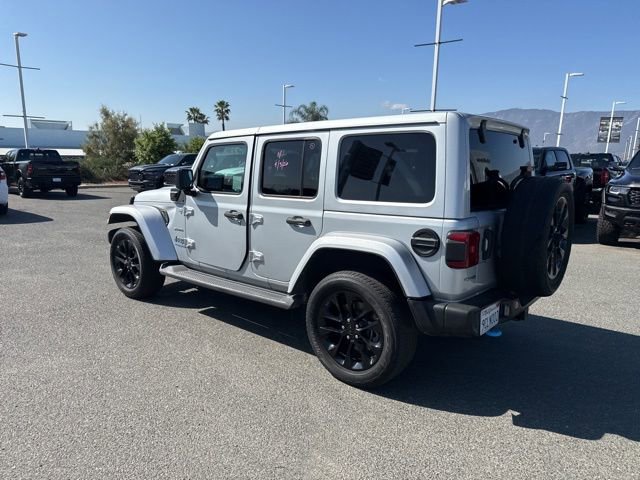 Used 2022 Jeep Wrangler Unlimited Sahara w/ Cold Weather Group image 7