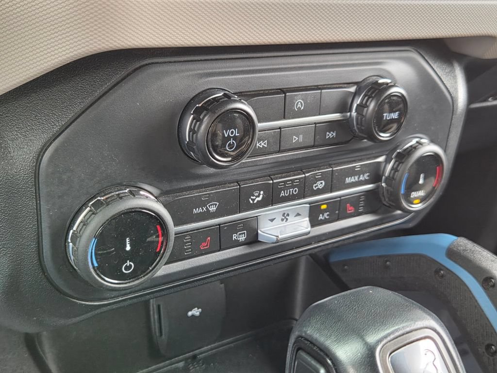Used 2022 Ford Bronco Wildtrak AWD/4WD image 20