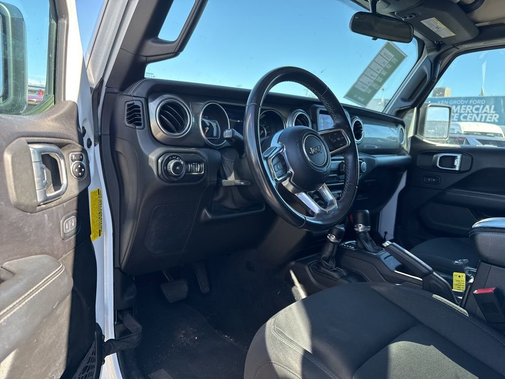 Used 2019 Jeep Wrangler Unlimited Sahara image 7