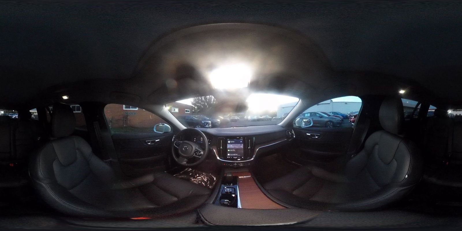 Used 2025 Volvo V60 B5 Cross Country Plus image 41