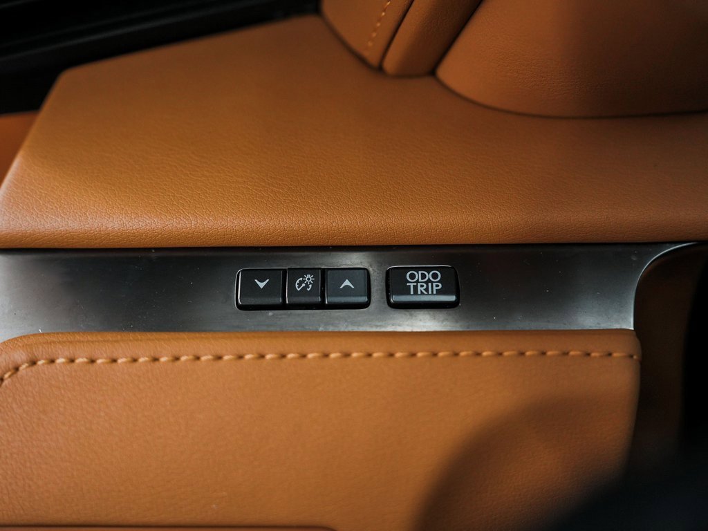 Used 2020 Lexus LC 500 Coupe w/ Performance Package image 19