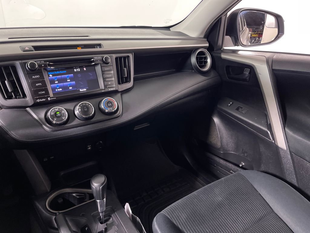 Used 2016 Toyota RAV4 LE FWD image 17