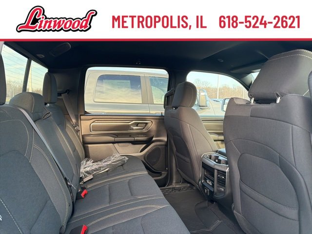 New 2026 RAM 1500 4x4 Crew Cab image 10