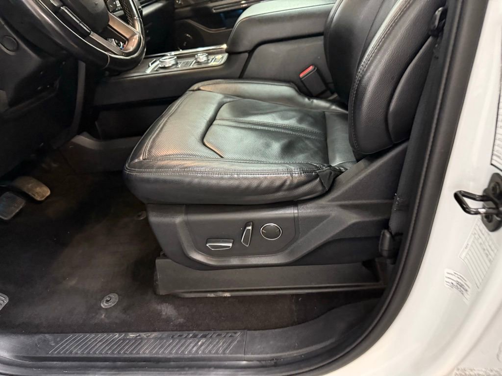 Certified 2021 Ford Expedition Max Limited image 31