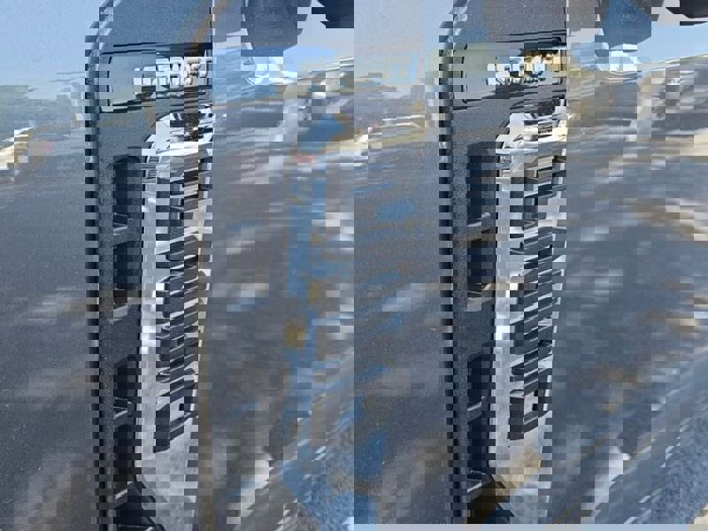 New 2026 Ford F250 Lariat image 18