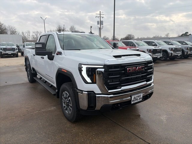New 2026 GMC Sierra 3500 Pro image 8