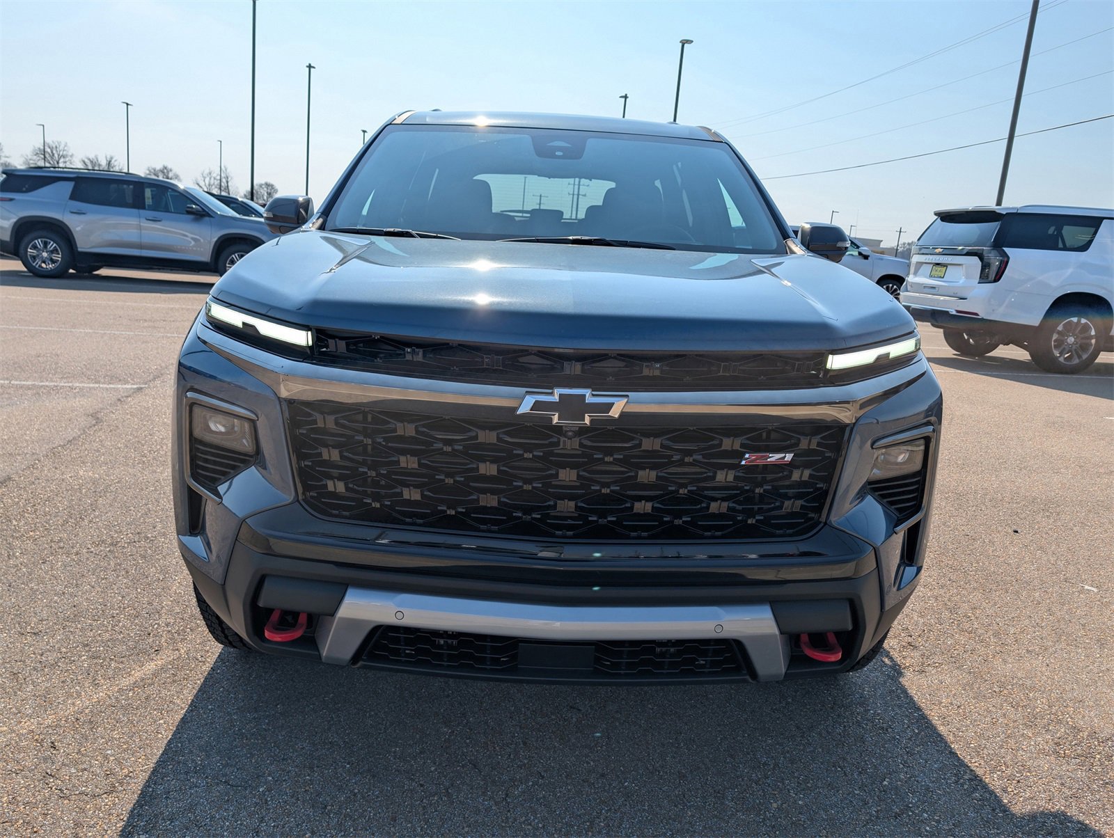 New 2026 Chevrolet Traverse Z71 w/ Enhanced Driving Package image 2